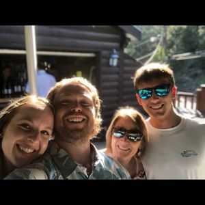 Meet your Posher, Robert